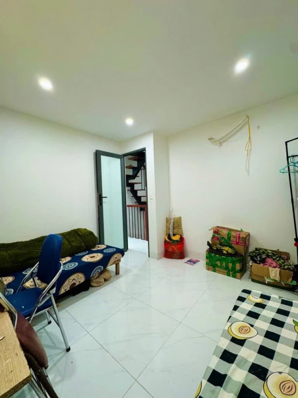 2.35 tỷ bán nhà tân khai 3 tầng long lanh hoàng mai