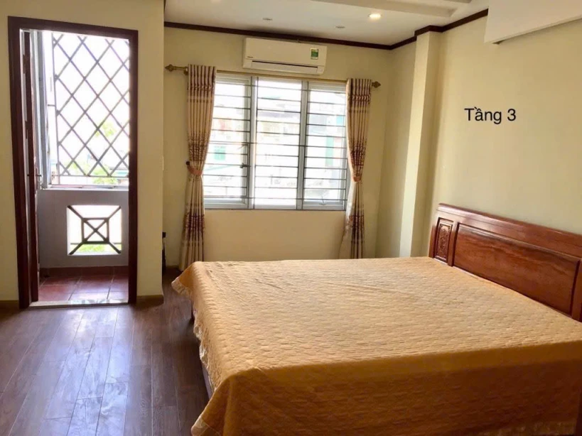 Bán nhà giáp nhị 5 tầng ở ngay 20M ô tô dừng đỗ ngày đêm hoàng mai