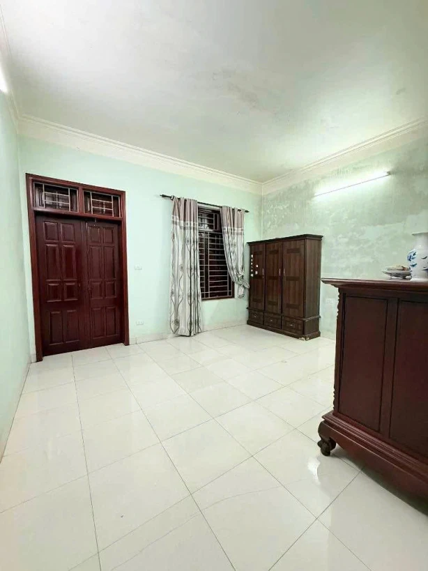 Đàm quang trung bán 78M tặng nhà dân xây ô tô thông long biên