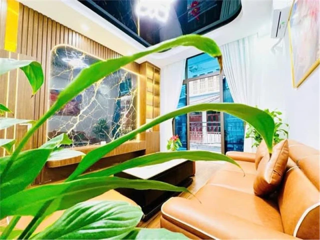 48m², 4 tầng, Ô tô đỗ cửa – Trường Chinh, Đống Đa – Nhà đẹp, full nội thất, ở ngay