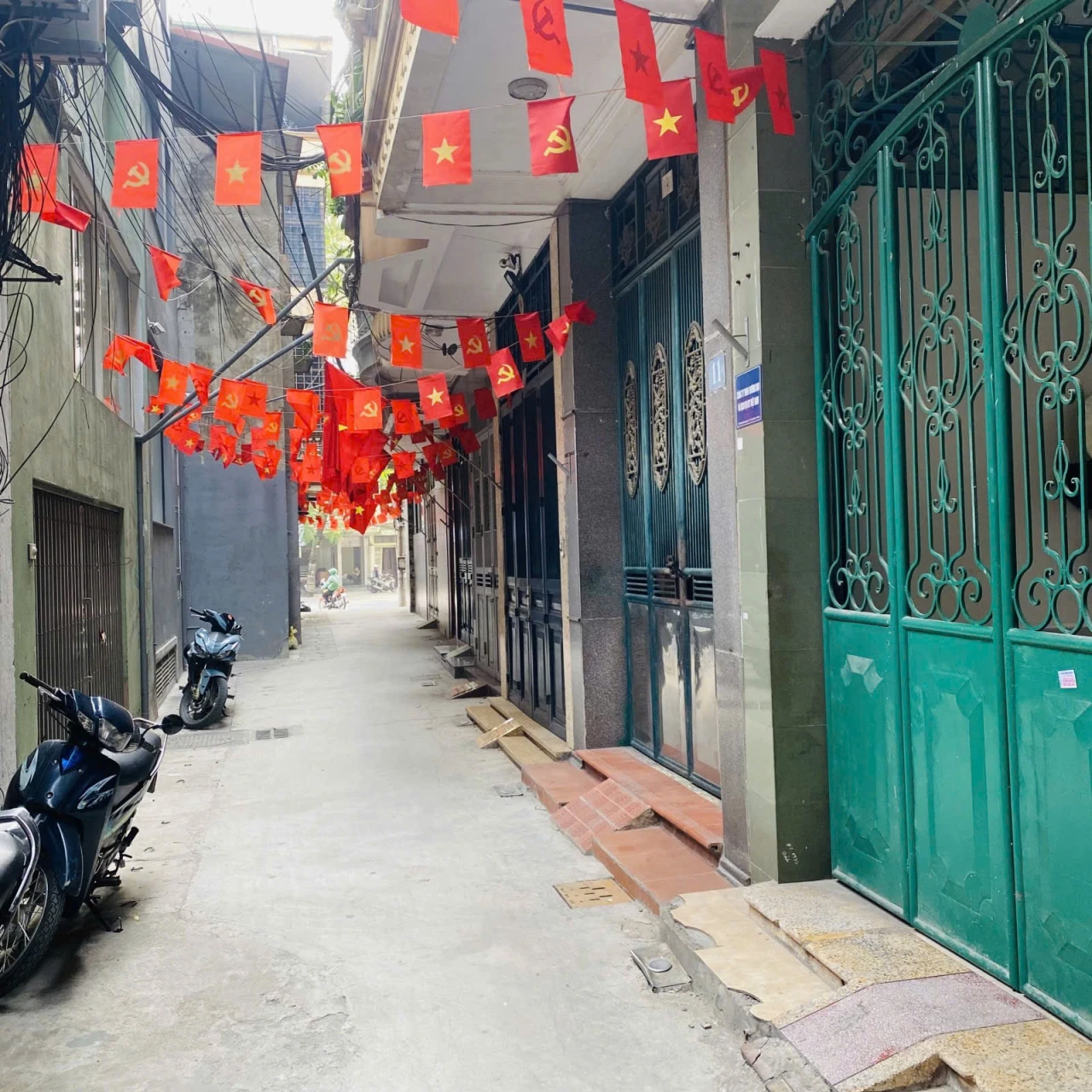 NHÀ ĐẸP – NGÕ THÔNG – Ô TÔ ĐỖ CỬA – KINH DOANH ĐỈNH