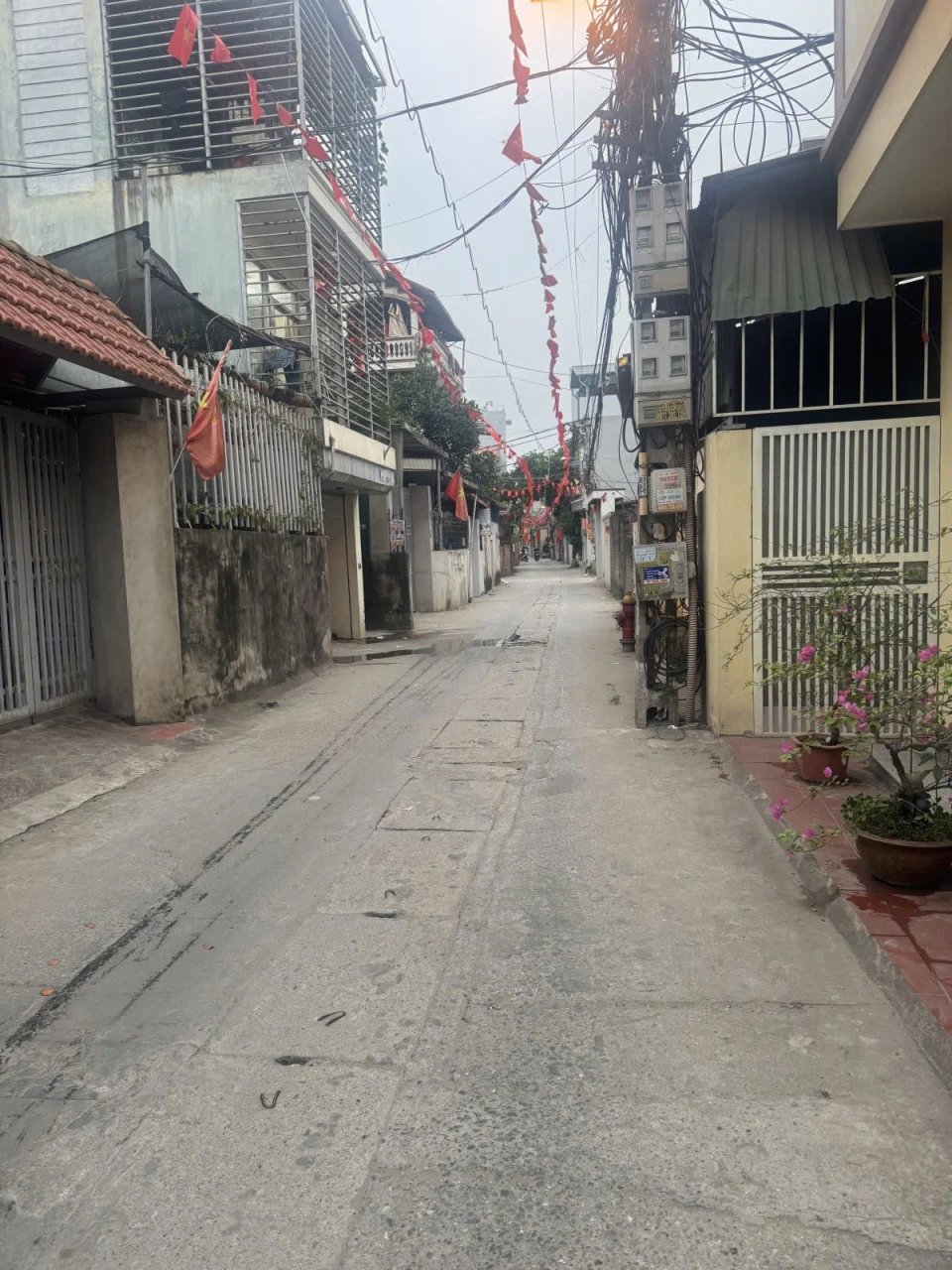 THỌ AM THANH TRÌ – 74M² - HƠN 11 TỶ– MẶT ĐƯỜNG Ô TÔ TRÁNH – KD ĐỈNH