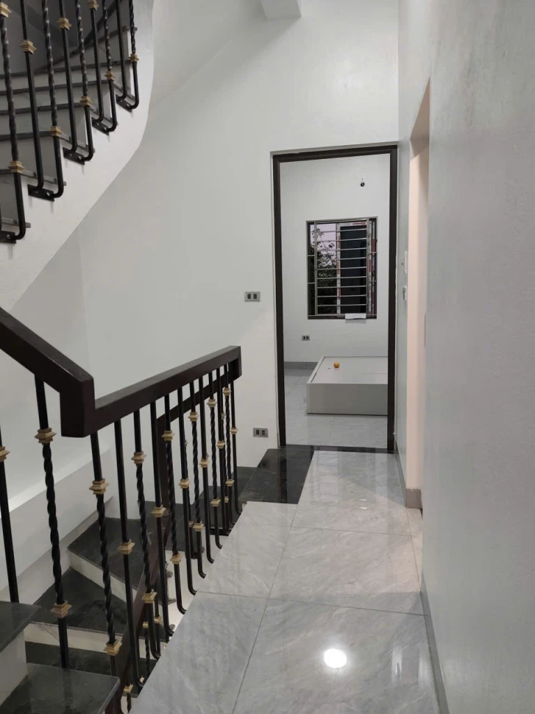 DUYÊN THÁI – THƯỜNG TÍN 46.6M² – 4T – Ô TÔ ĐỖ CỬA, SỐNG SƯỚNG