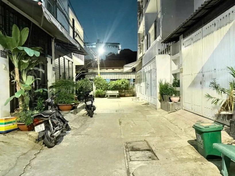 NHÀ 4 TẦNG – Ô TÔ NGỦ TRONG NHÀ – CHỈ 8.5 TỶ. P8 . GÒ VẤP