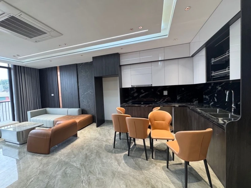 Bán Nhà Sài Đồng 55m2 - 6 Tầng Thang Máy - Gara 2 Ô Tô  - Giá 16.x Tỷ