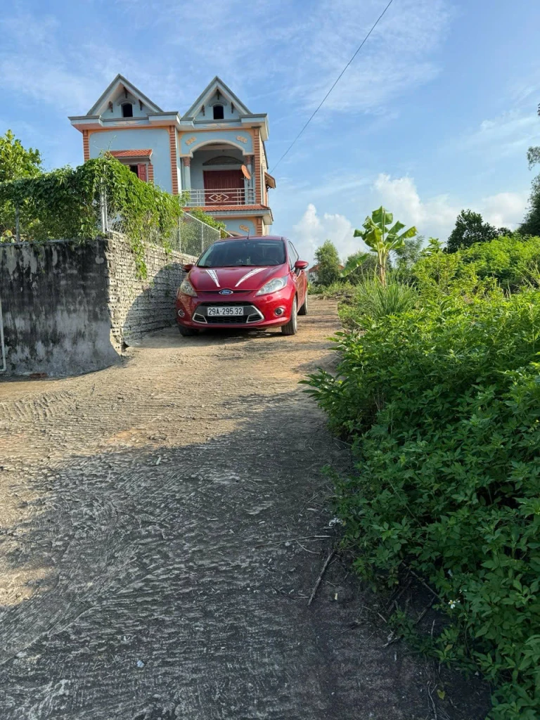 Bán Đất 107m2- Lô góc hai mặt tiền Tại Đồng việt, Yên Dũng, Bắc Giang. Giá chỉ 680tr