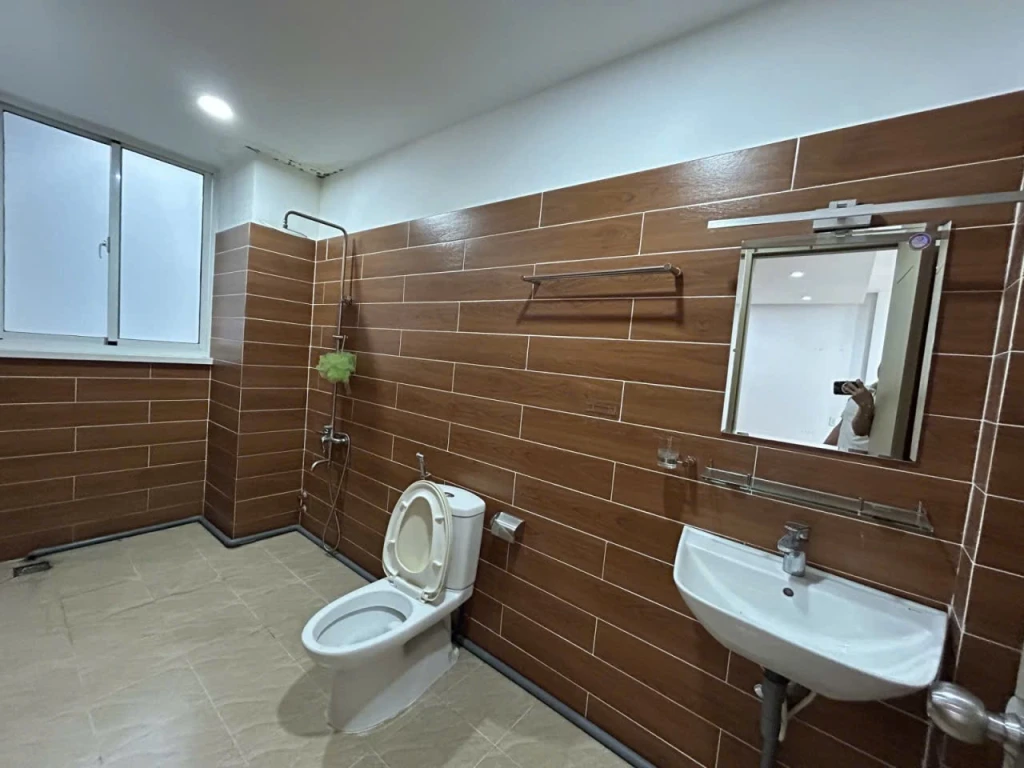 SỐC! NHÀ PHỐ 4 TẦNG – 6 PN – 100M2 KINH DOANH ĐỈNH GÒ VẤP.