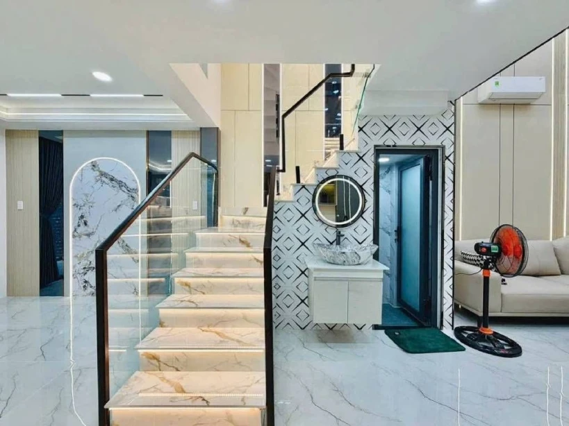 Bùi Quang Là _ P12 _ Gò Vấp hẻm trước nhà 3m .