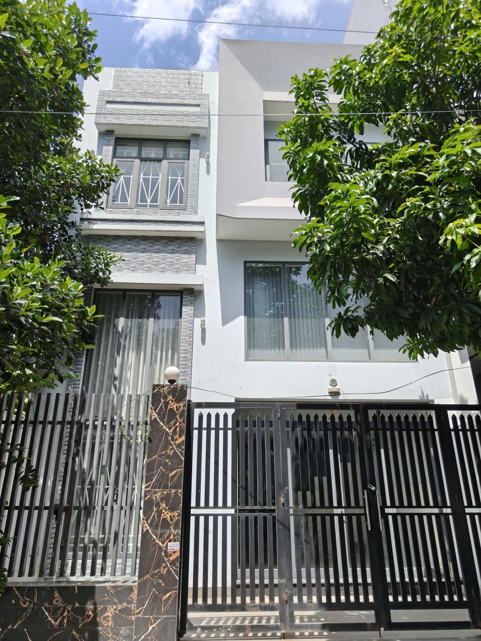 Đi định cư, bán gấp nhà dự án Huy Hoàng - Đảo Kim Cương Hồ Chí Minh.