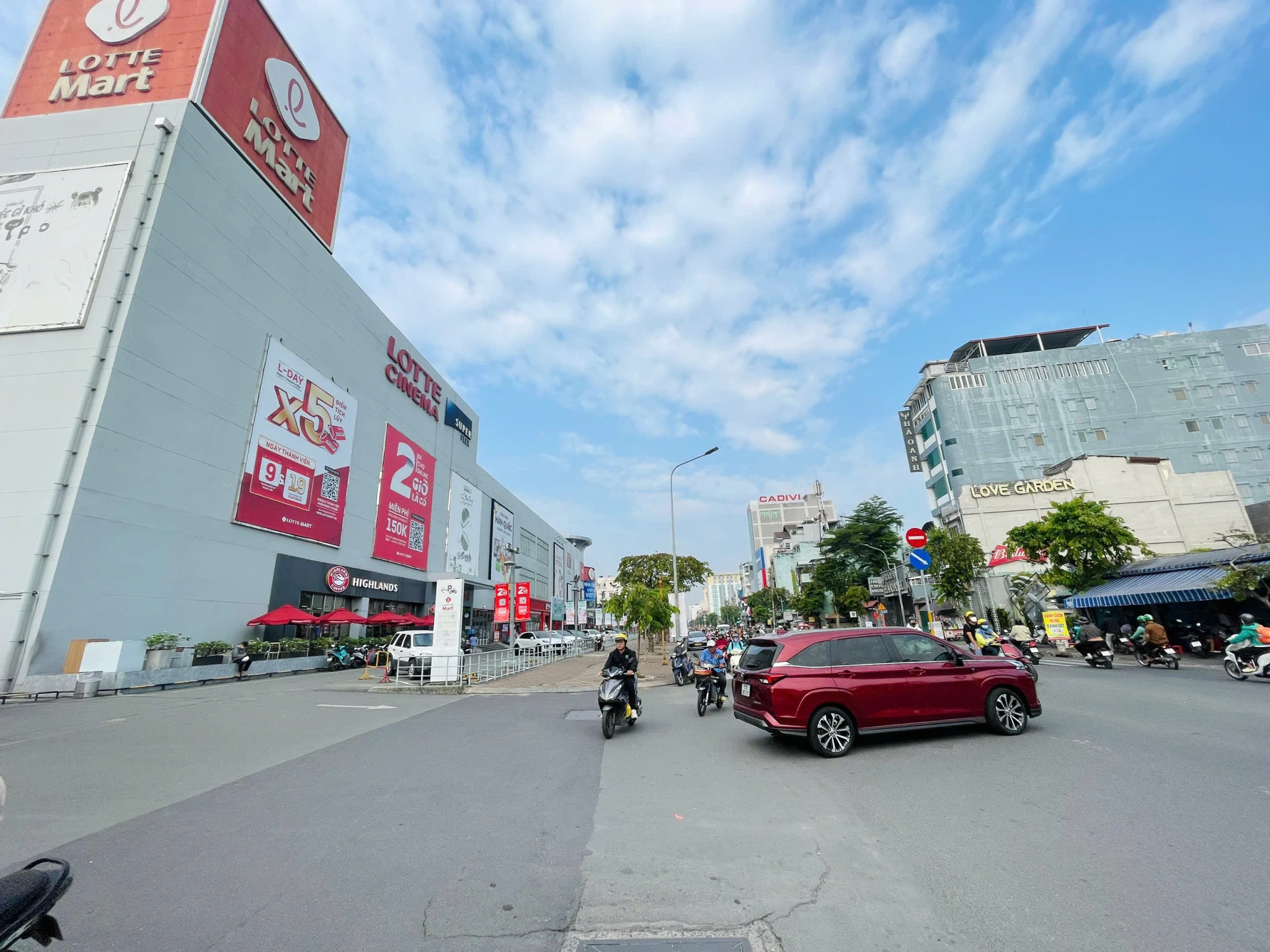 NHANH MỚI KỊP-SAU CĂN MẶT TIỀN NGUYỄN VĂN LƯỢNG
2 MẶT TIỀN P17 ĐỐI DIỆN LOTTER MART -KHU VIP CITYLAND SẦM UẤT - NỞ HẬU TÀI LỘC