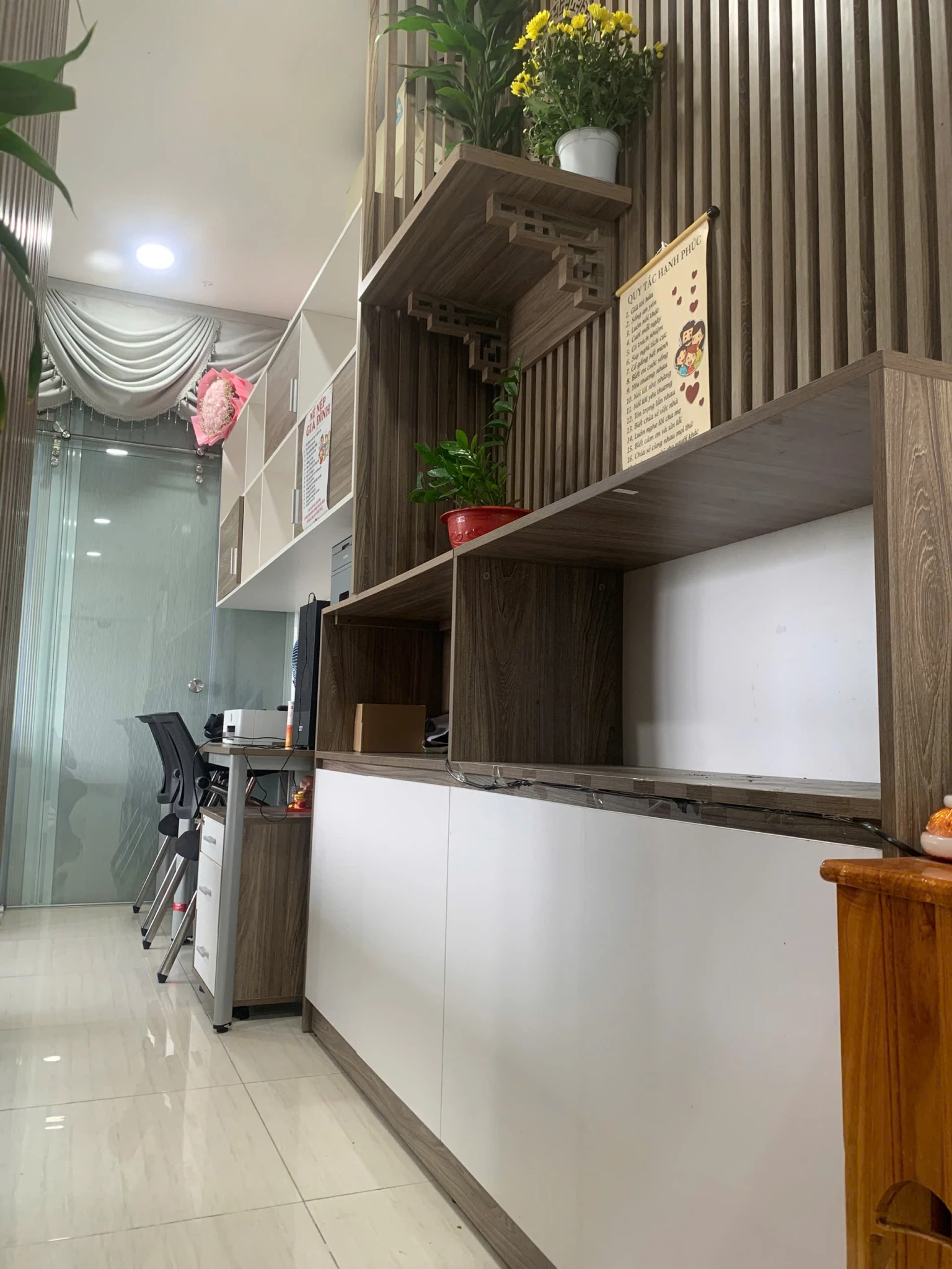 CHO THUÊ VĂN PHÒNG FULL NỘI THẤT CAO CẤP – KẾT HỢP LƯU TRÚ TIỆN NGHI TẠI BÌNH TÂN