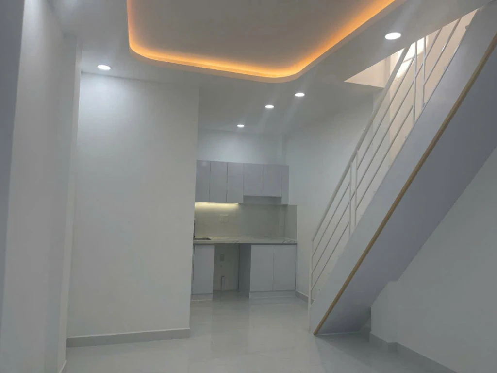 BÁN NHÀ GẦN VINCOM THỦ ĐỨC – GIÁ TỐT 3,5 TỶ