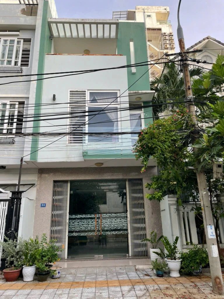 CHO THUÊ NHÀ NGUYÊN CĂN KHUÊ MỸ ĐÔNG 2 - FULL NỘI THẤT, CÓ CHỖ ĐẬU Ô TÔ