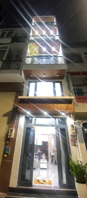 BÁN NHÀ ĐƯỜNG CÁCH MẠNG THÁNG 8,QUÂN 10,GIÁ 12 TỶ