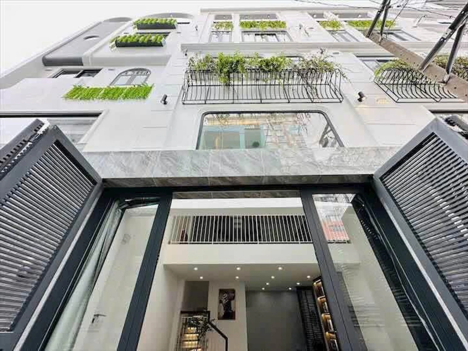 KẾ EMART - PHẠM VĂN CHIÊU - 45M2 - VUÔNG A4 - NGANG GẦN 6M BỀ THẾ - 5 TẦNG - VÀI BƯỚC RA MẶT TIỀN - TẶNG FULL NỘI THẤT XỊN - CHỈ 6.x TỎI TL