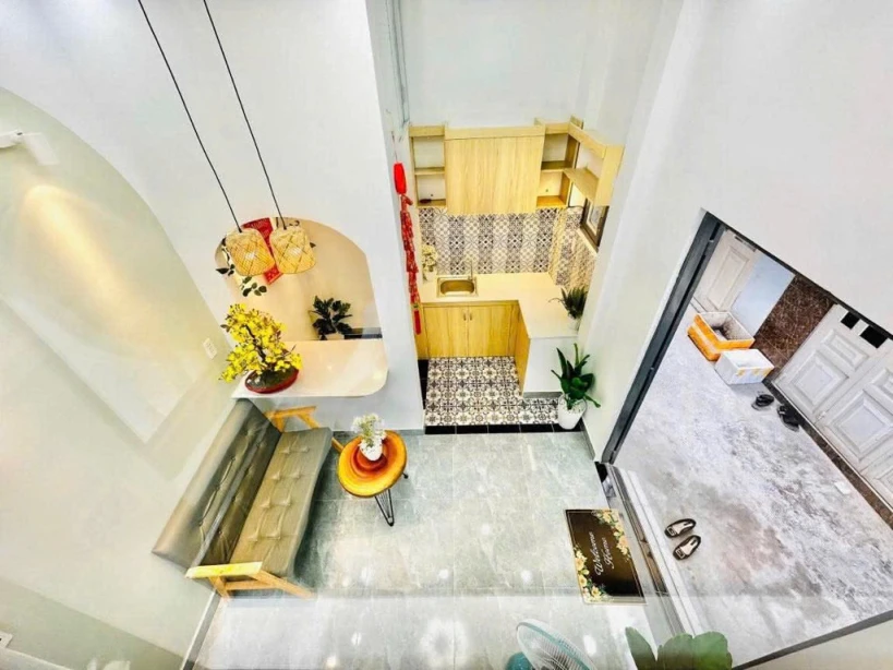 🔥NHỈNH 2TỶ CÓ NHÀ SG - 3 TẦNG XINH LUNG LINH - GẦN NHÀ GA T3 - 10P QUA SÂN BAY - 5P TỚI EMART 2 NHỘN NHỊP - SỔ HỒNG RIÊNG TÂN BÌNH