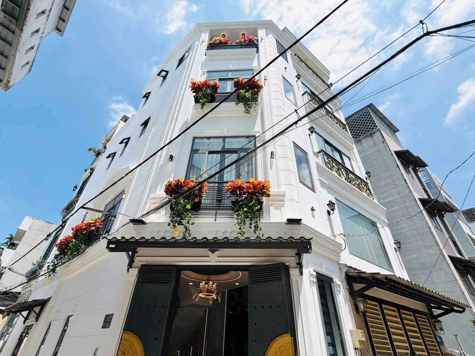 TIỀM NĂNG TĂNG GIÁ CAO - CĂN GÓC 2 MẶT THOÁNG -  Ô TÔ TỚI CỬA - 4 TẦNG MỚI, SÂN THƯỢNG - TẶNG FULL NỘI THẤT XỊN - 6.x TỎI TL