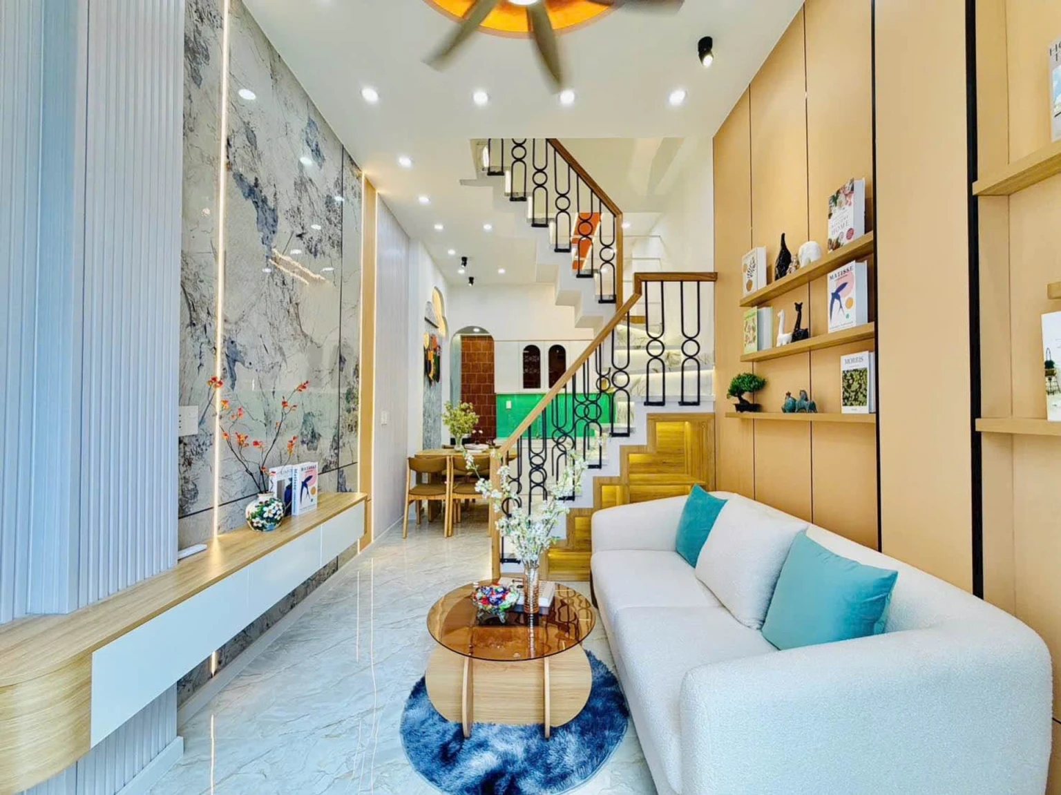 NHÀ XINH - BAY SỚM - HẺM Ô TÔ THÔNG - 3 TẦNG, 3 PN, 3 WC - TẶNG FULL NỘI THẤT XỊN - NGAY DƯƠNG QUẢNG HÀM, GÒ VẤP, ĐH VĂN LANG, EMART PHAN VĂN TRỊ - NHĨNH 5 TỶ XÍU