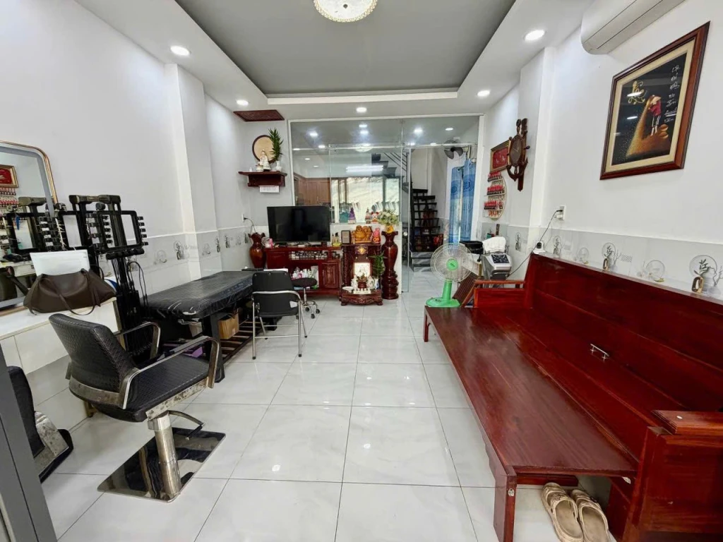 LÔ GÓC TÂY THẠNH TÂN PHÚ – GẦN CHỢ – 40M² – 3.9 TỶ (Ở + KINH DOANH NHẸ)