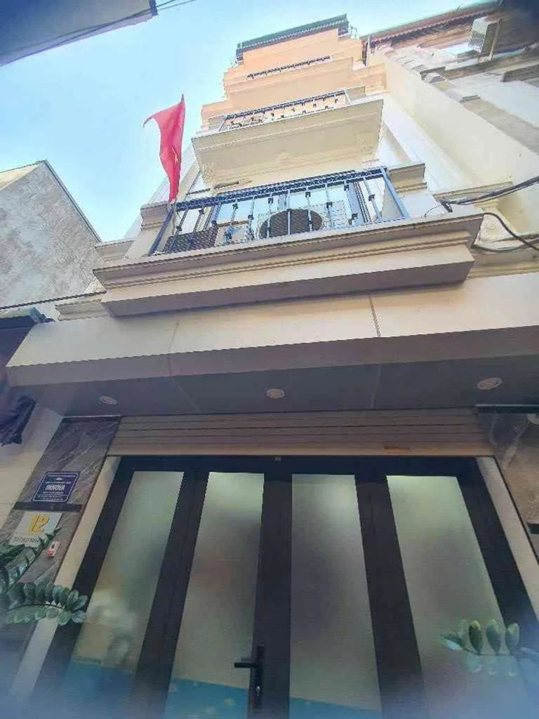 Nhà 5 tầng Nam Dư - 30m2 như mới, 3 bước ô tô tránh, ngõ yên tĩnh - an cư lý tưởng - Giá 7,5 tỷ