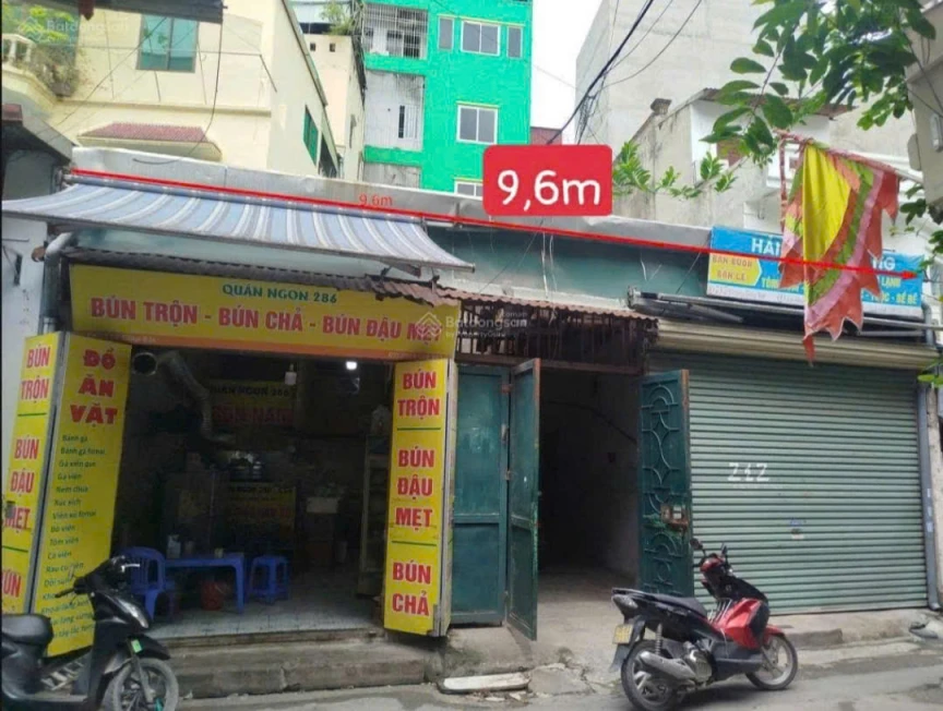 Chính chủ bán nhà Giáp Bát 176m2 - mặt tiền 9,6m, đường ô tô 7m, , ô tô vào nhà thuận tiện