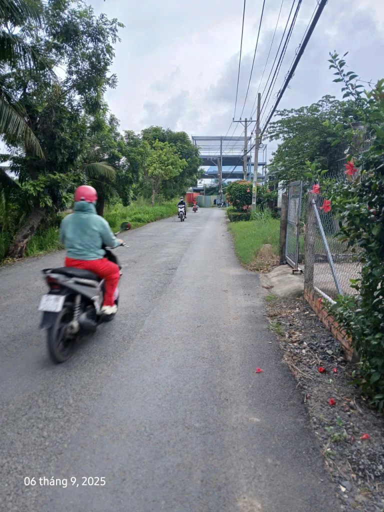 Bán đất mặt tiền đường kinh doanh (5×36m) 178m2. Có 133m thổ cư - Đường nhựa lớn 2 xe tải tránh