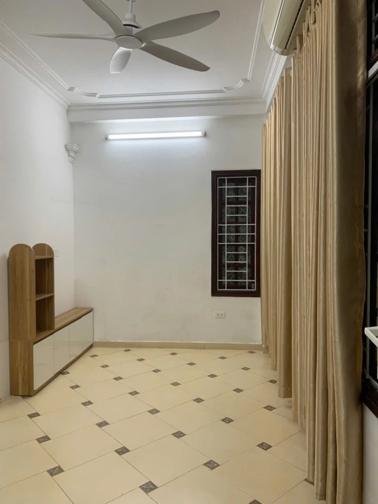 CHÍNH CHỦ CẦN CHO THUÊ PHÒNG TẦNG 2 – ĐƯỜNG TÔN THẤT TÙNG, ĐỐNG ĐA HÀ NỘI (CHỈ NHẬN NỮ)