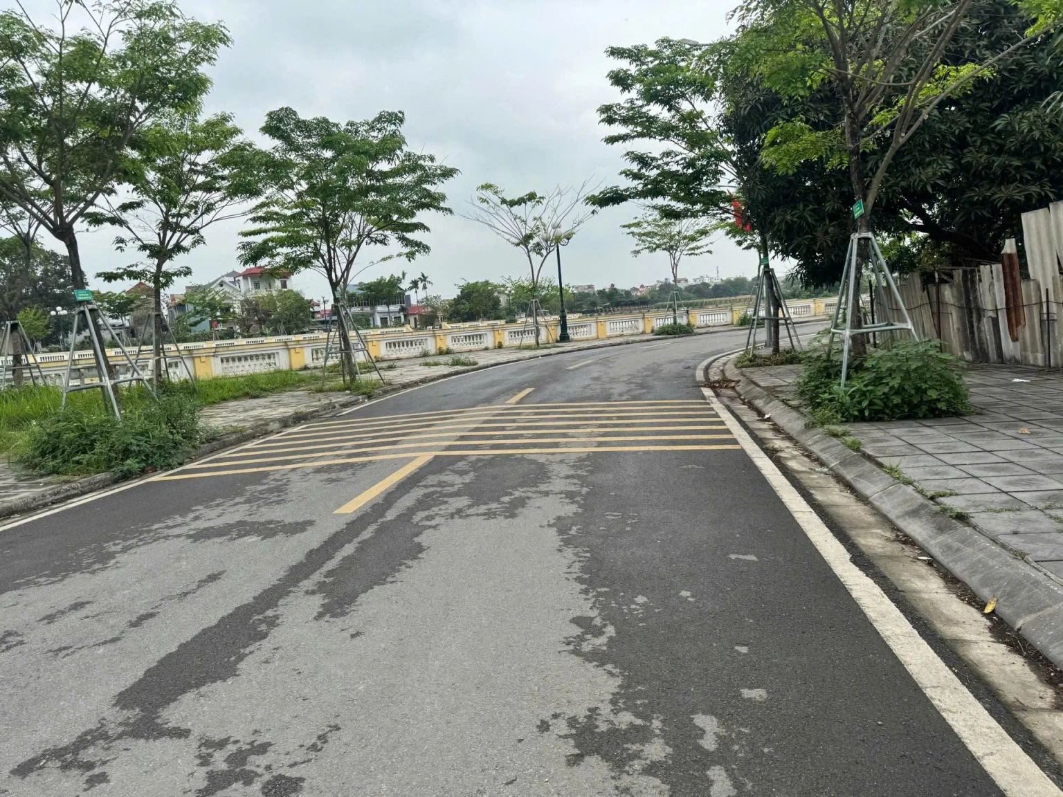 Bán đất view hồ trung tâm Đông Anh Hà Nội - 68m² - giá 8,79 tỷ