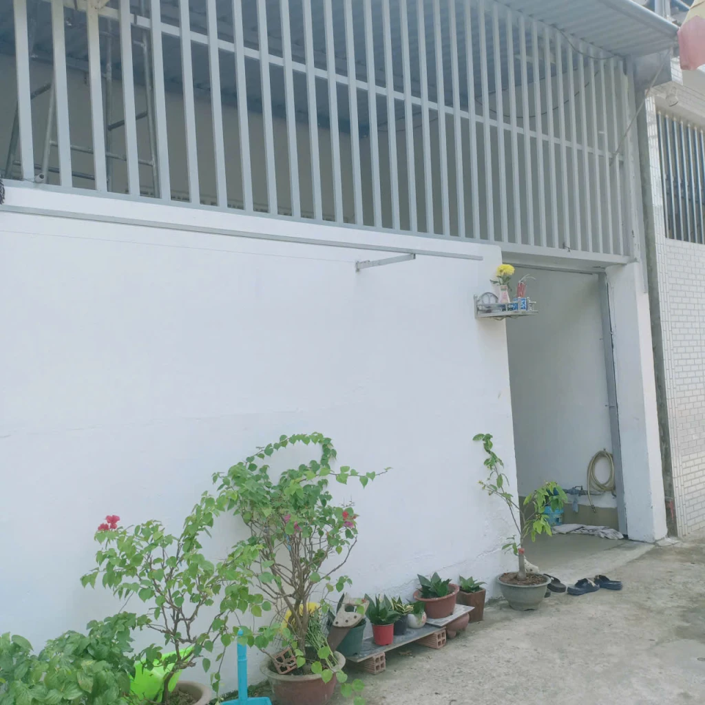 BÁN GẤP NHÀ GIÁ TỐT TẠI BÌNH CHÁNH – CHỈ 980 TRIỆU, DỌN VÀO Ở NGAY