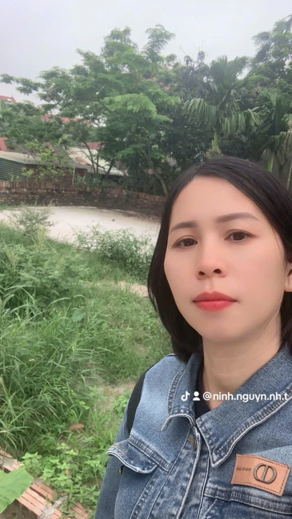 CHÍNH CHỦ CẦN BÁN 60m ,nhỉnh 2 tỷ oto vào tận đất 
Cách VIN OceanPark -1km