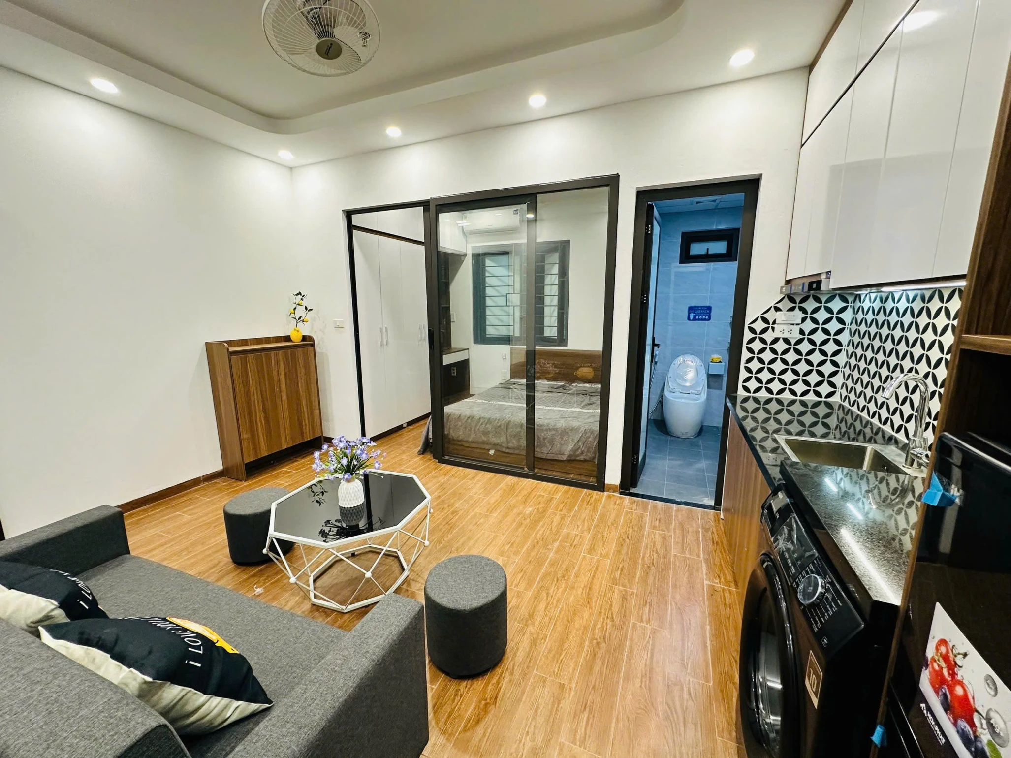 CHÍNH CHỦ CHO THUÊ CĂN HỘ STUDIO VÀ 1 PHÒNG NGỦ + 1 PHÒNG KHÁCH FULL NỘI THẤT – 358 BÙI XƯƠNG TRẠCH, THANH XUÂN