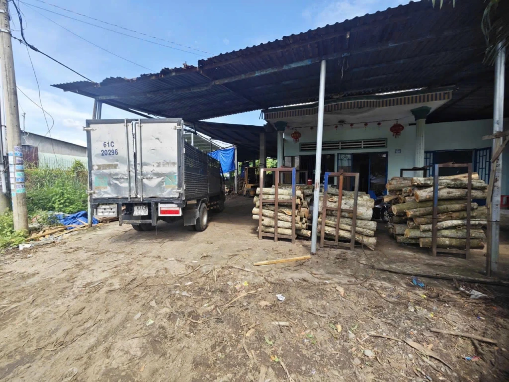 BÁN ĐẤT CHÍNH CHỦ ĐƯỜNG 19 THÁNG 5, HẺM 121, XÃ PHÚ GIÁO, TP. HỒ CHÍ MINH – NGANG 18M, CÓ XƯỞNG CƯA, GIÁ 3,7 TỶ