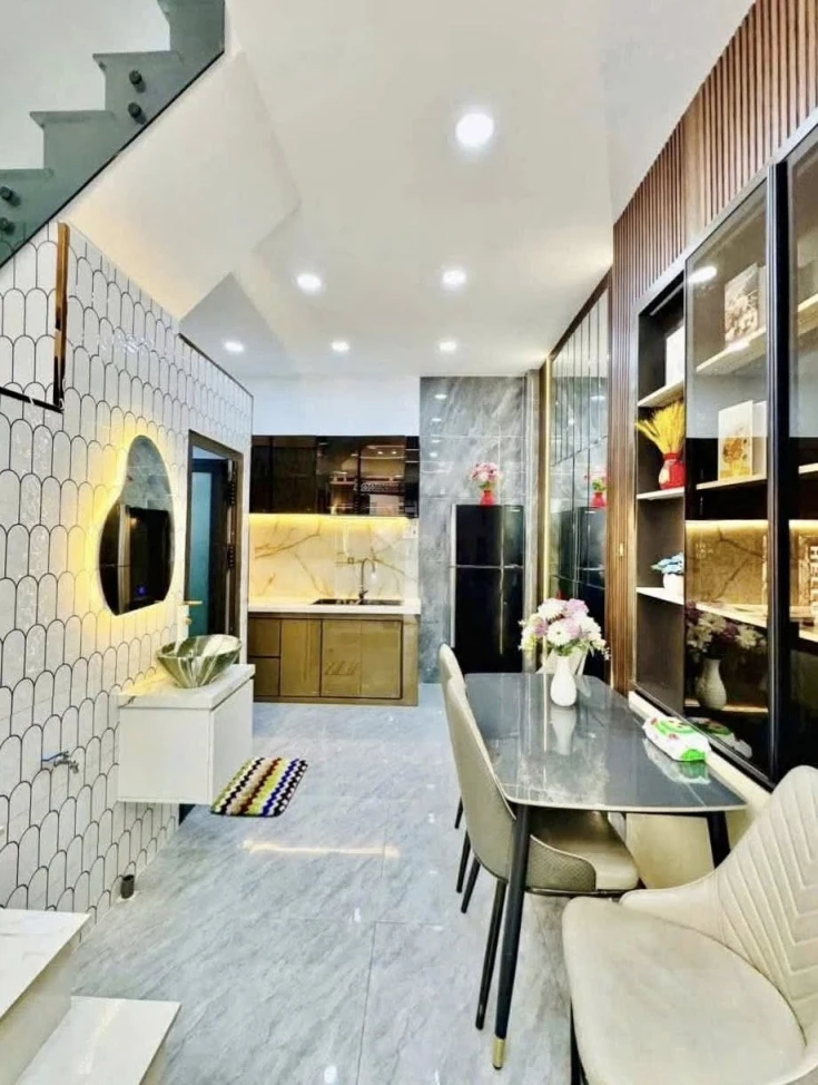 NHÀ ĐẸP GÒ VẤP Ở NGAY – DT 46m2 – 2 TẦNG – CHỈ 4TỶ NHỈNH