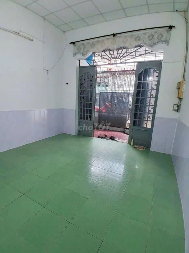 CHO THUÊ NHÀ CẤP 4 – NHÀ TRỐNG, SẠCH SẼ, DỌN VÀO Ở NGAY