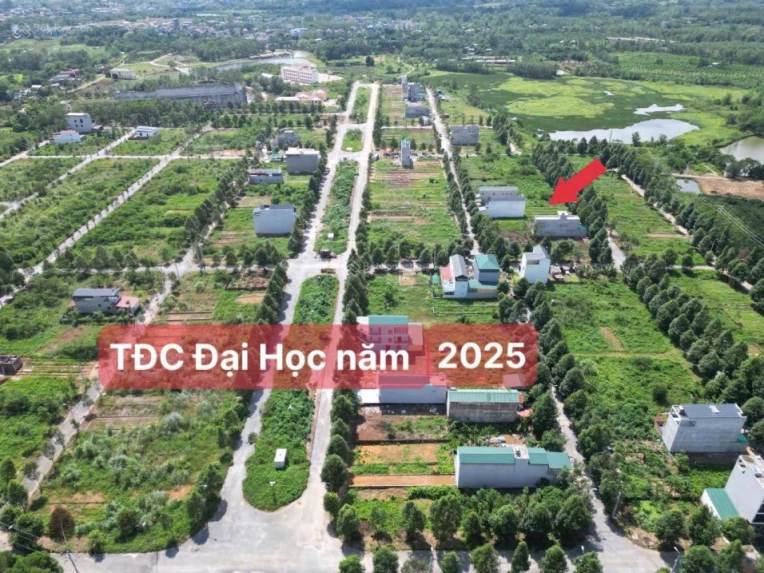 Cắt lỗ! 100m tái định cư đại học QG vị trí đẹp kinh doanh, giá cắt lỗ siêu rẻ nhất công nghệ cao.LH 0989556644