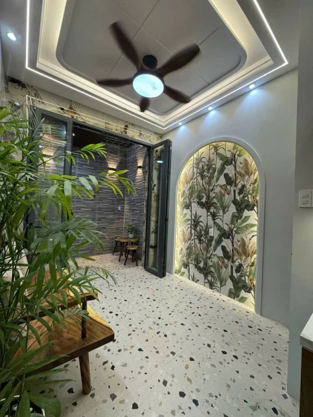 NHÀ ĐẸP LUNG LINH, HXH, NGANG 4M, 4 TẦNG, SHR, PHẠM VĂN CHÍ, 6 TỶ HƠN, QUẬN 6