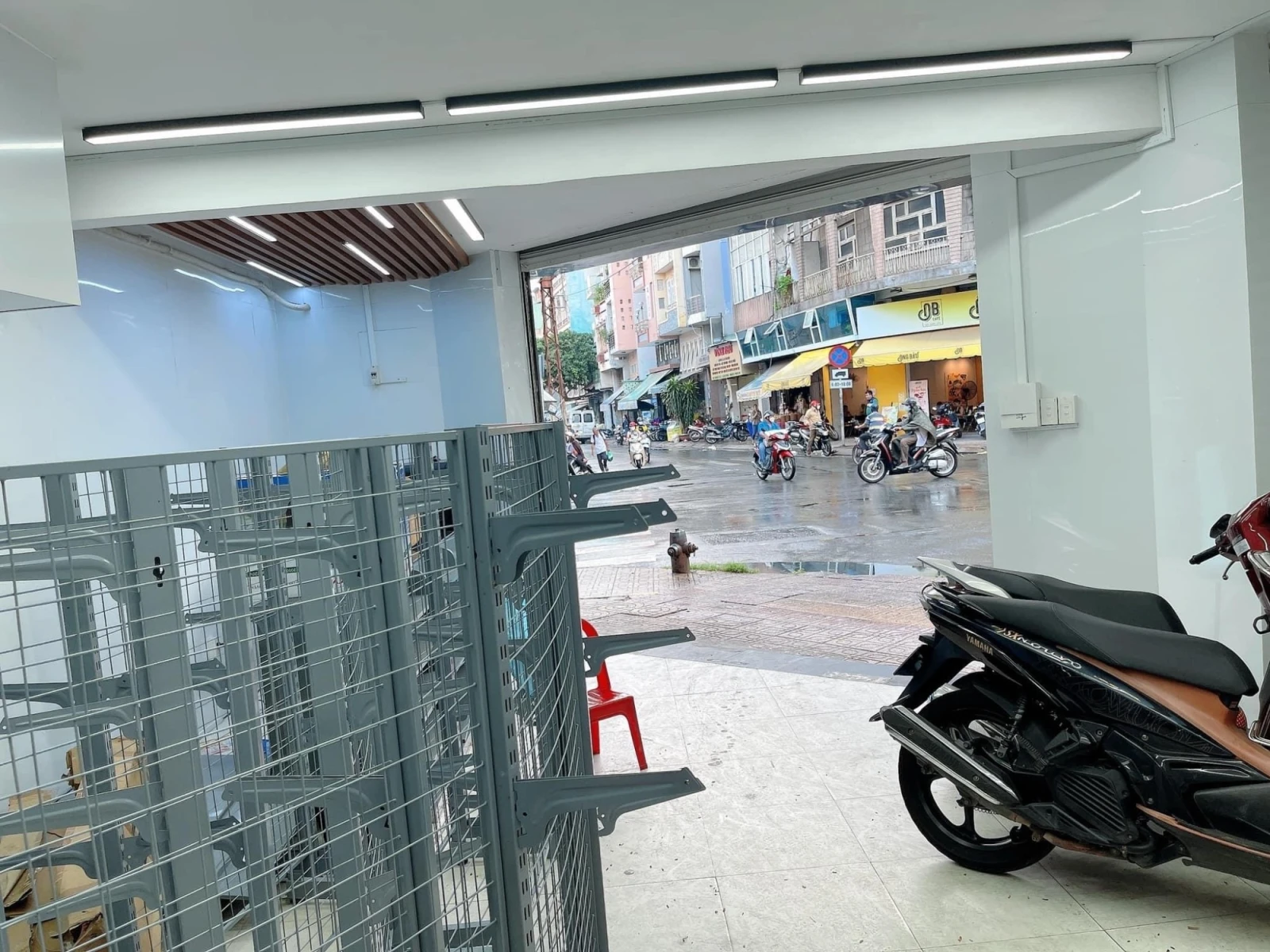 Ngay trên đường Nguyễn Trãi phường 7 nay là An Đông