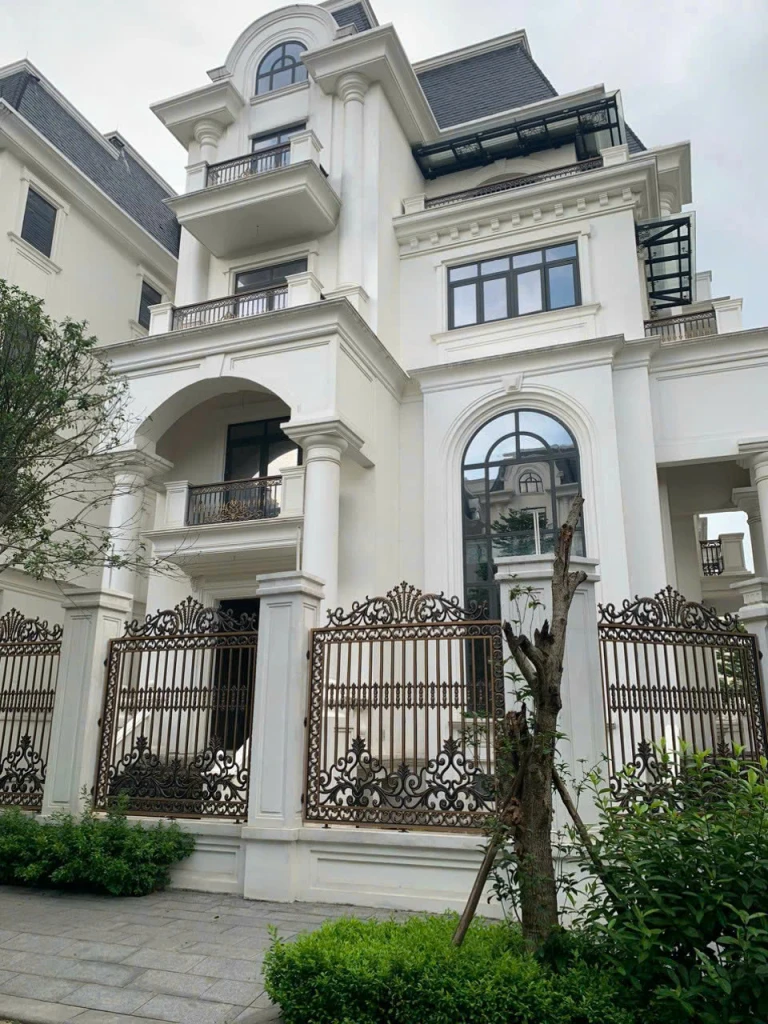 Cho thuê nhà, Lạc Long Quân, Võ Chí Công, THANG MÁY, 332m2x 4T -61 tr