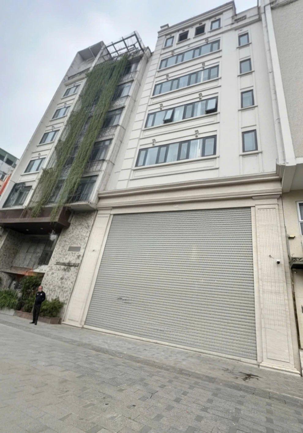 Mình cho thuê nhà MỚI, 143m2_ 6.5T; Lạc Long Quân, Võ Chí Công -70 tr