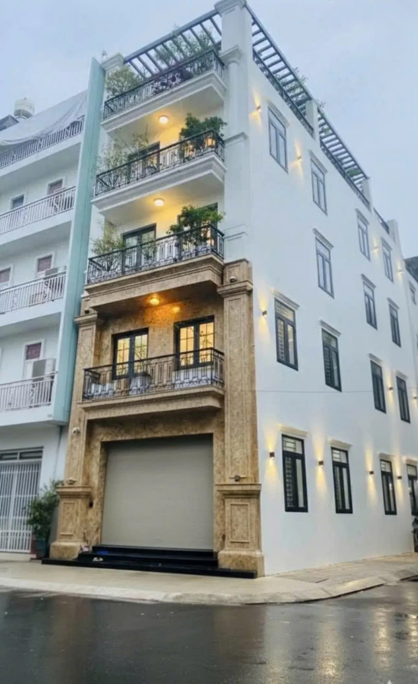Cho thuê nhà, 111m2_ 5T; Hoàng Quốc Việt, Tô Hiệu, Nghĩa Tân -26 tr