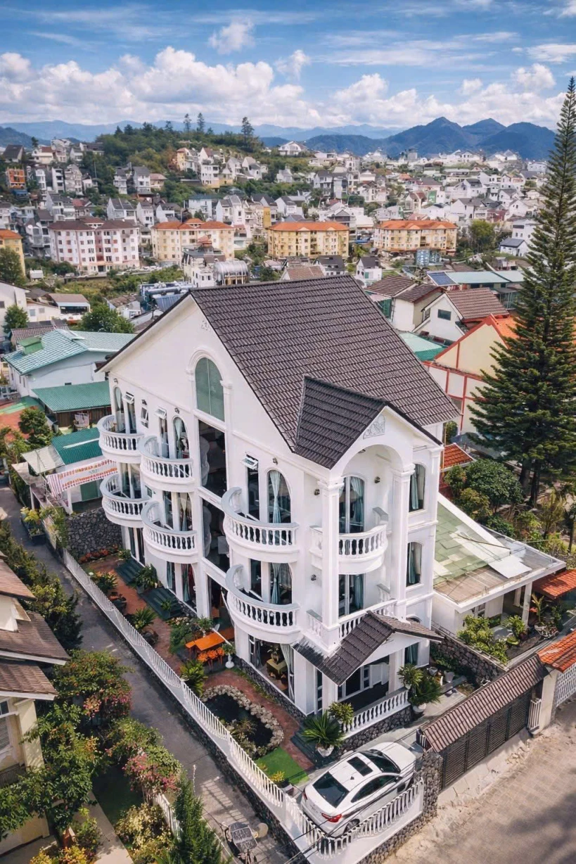 BIỆT THỰ SANG TRỌNG 2 MẶT TIỀN – KIM ĐỒNG ĐÀ LẠT!