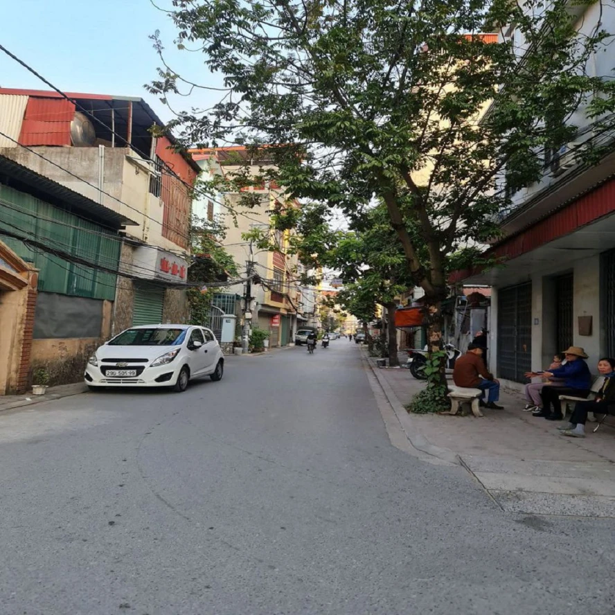 🔥 Bán nhanh 100m2 Trâu Quỳ Gia Lâm mt 6,1m 15m ra đường ô tô thông. LH 0989894845