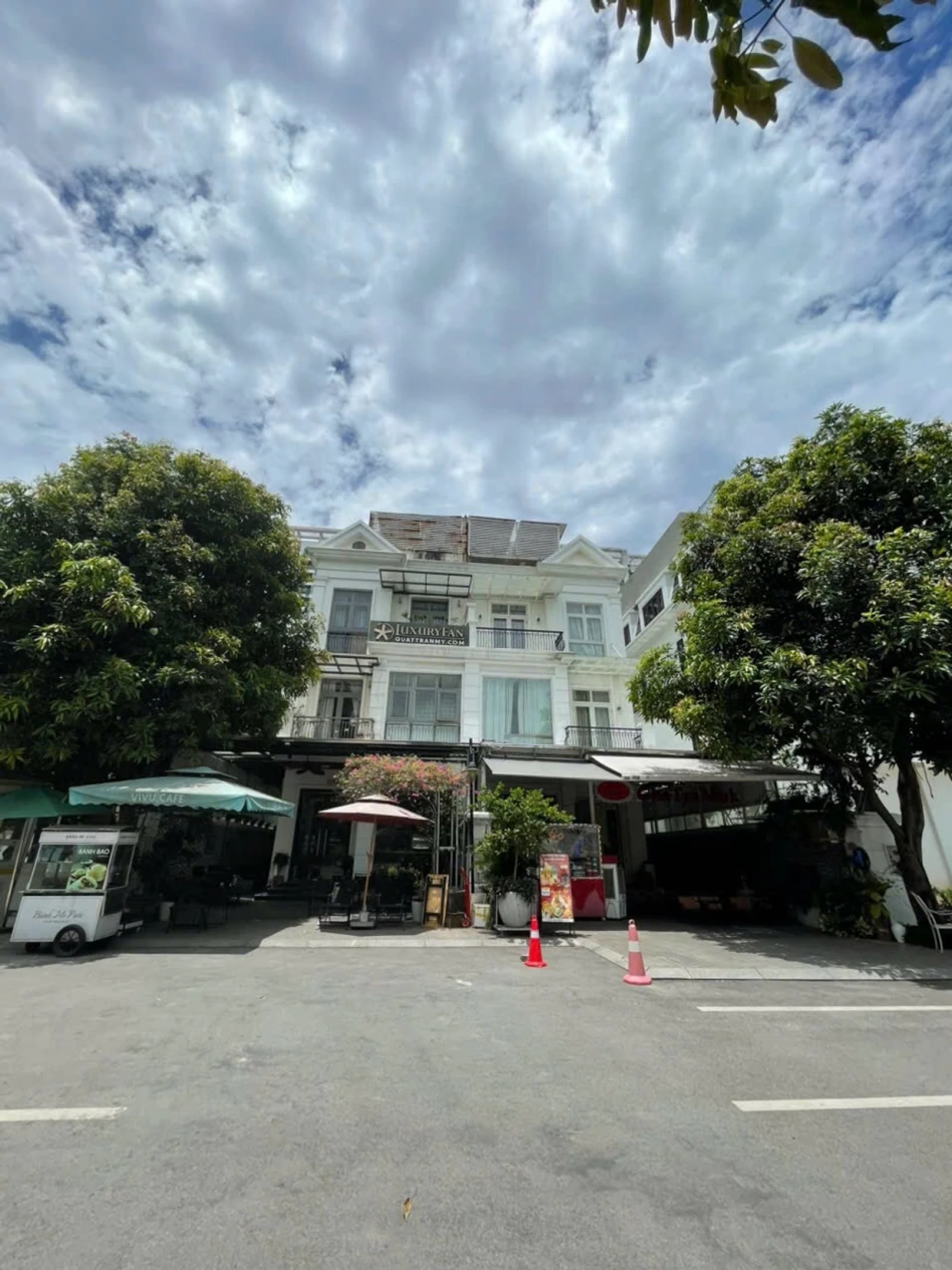 Biệt thự Riverside Chu Huy Mân 70 tỷ 156m kinh doanh thang máy
