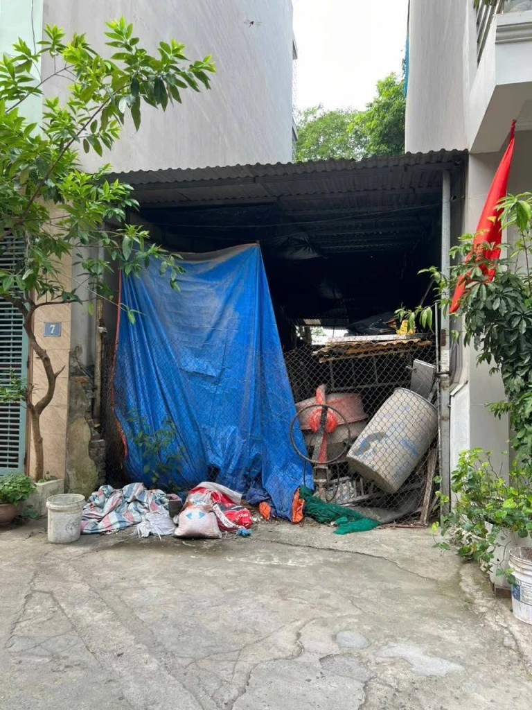 Bán nhà Bát Khối 10 tỷ 60m ô tô đỗ cửa,tặng nhà c4