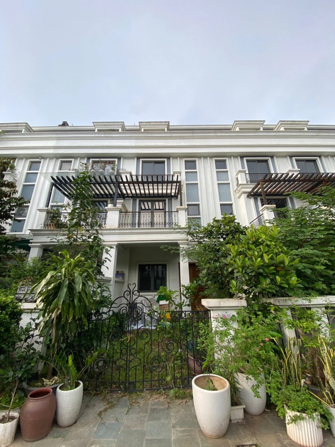 Nhà vườn Thạch Bàn Garden 29 tỷ 128m, dân cư vip Long Biên