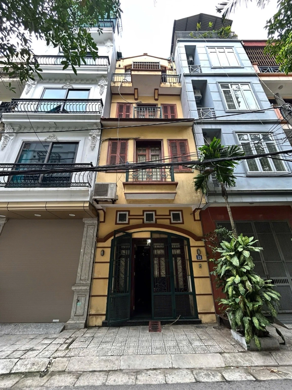 Bán nhà phố  Đức Giang Long Biên 10 tỷ 50m Sổ đỏ vuông vắn