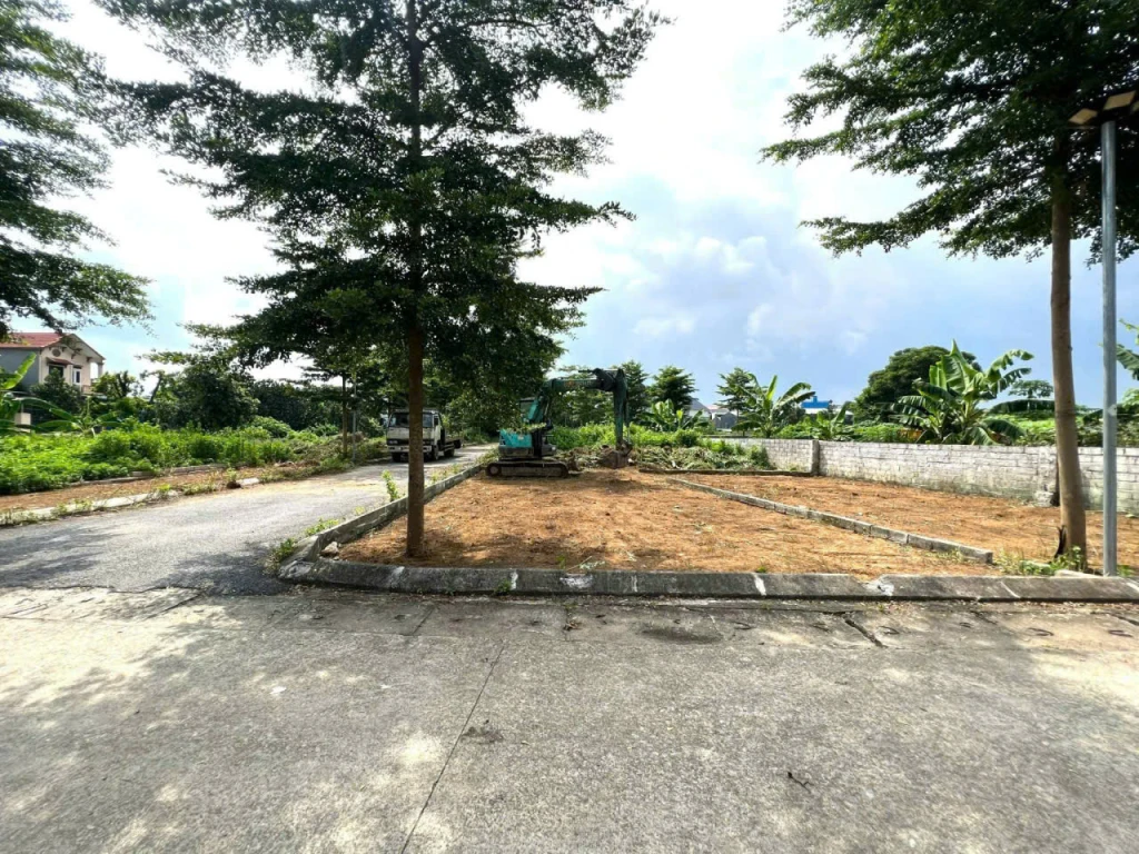 Sập Sàn khu Bình Yên lô đất 100m2 gần Metro số 5, khu vực trung tâm Hòa Lạc. Phù hợp xây trọ, đầu tư sinh lời, kết nối Metro 5 – Quốc Lộ 21