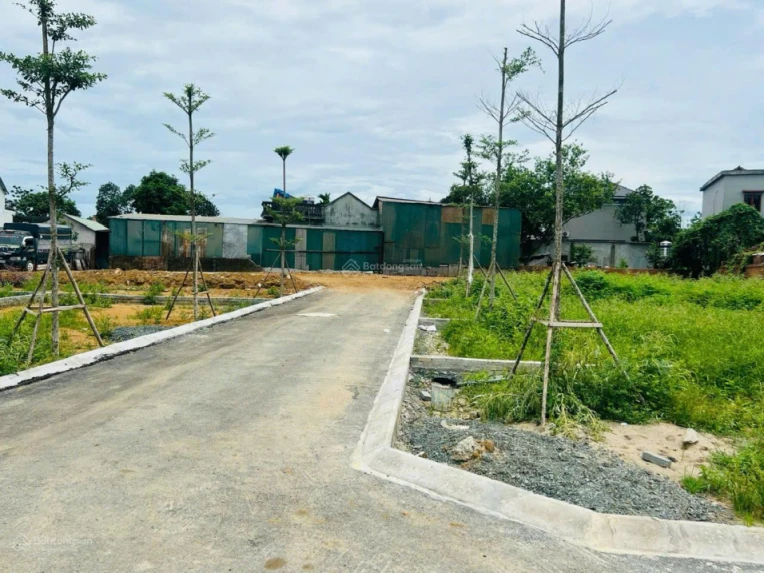 HC2 - Bán đất nền Phú Cát - lõi đô thị Hòa Lạc, sát chợ gần trường học gần nhà máy in tiền quốc gia