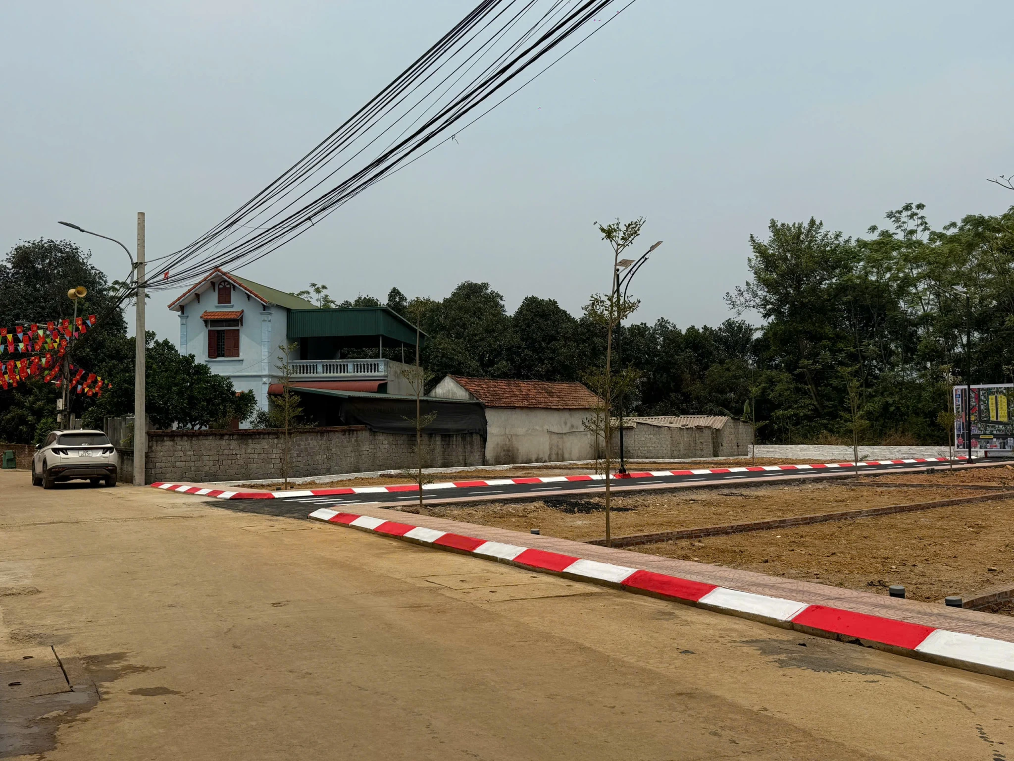 HÀNG HIẾM VỪA RA F0 – SÁT NGAY KHU ĐẠI HỌC FPT HOÀ LẠC