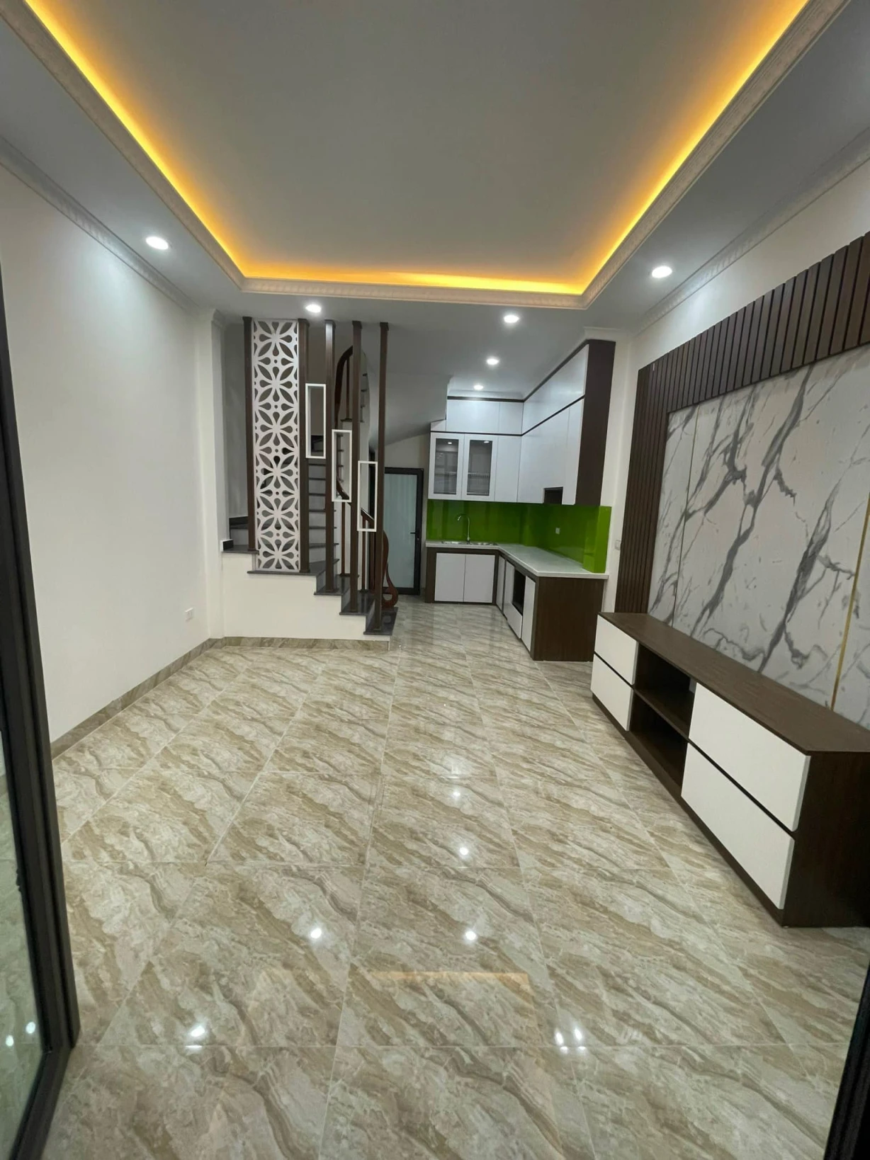 Hiếm. Nhà Đẹp Phúc Lợi, Long Biên 5T, 32m2, chỉ 6,05 tỷ (ô tô đỗ sát nhà)